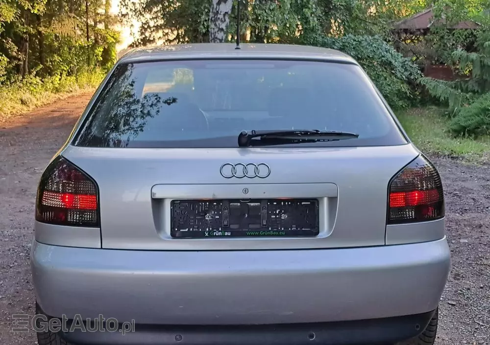 AUDI A3 1.6 Attraction