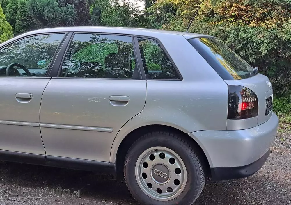 AUDI A3 1.6 Attraction