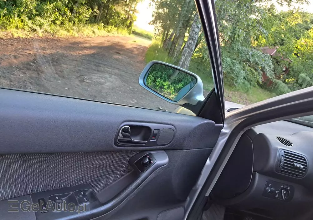 AUDI A3 1.6 Attraction