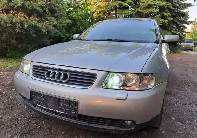 AUDI A3 1.6 Attraction