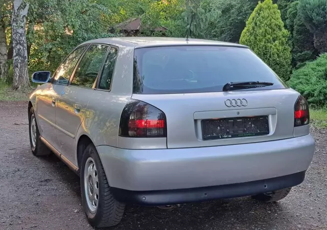 AUDI A3 1.6 Attraction