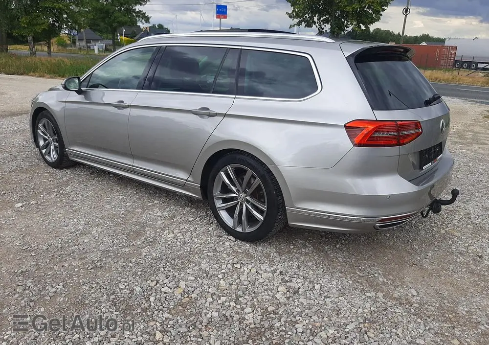 VOLKSWAGEN Passat 1.6 TDI (BlueMotion Technology) DSG Comfortline