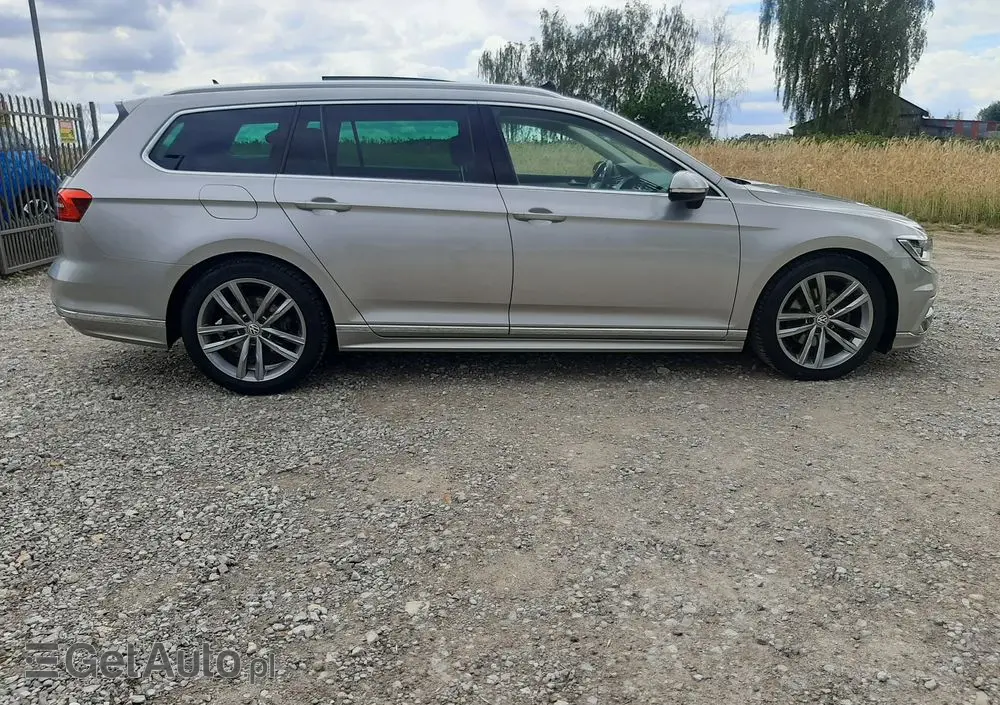 VOLKSWAGEN Passat 1.6 TDI (BlueMotion Technology) DSG Comfortline