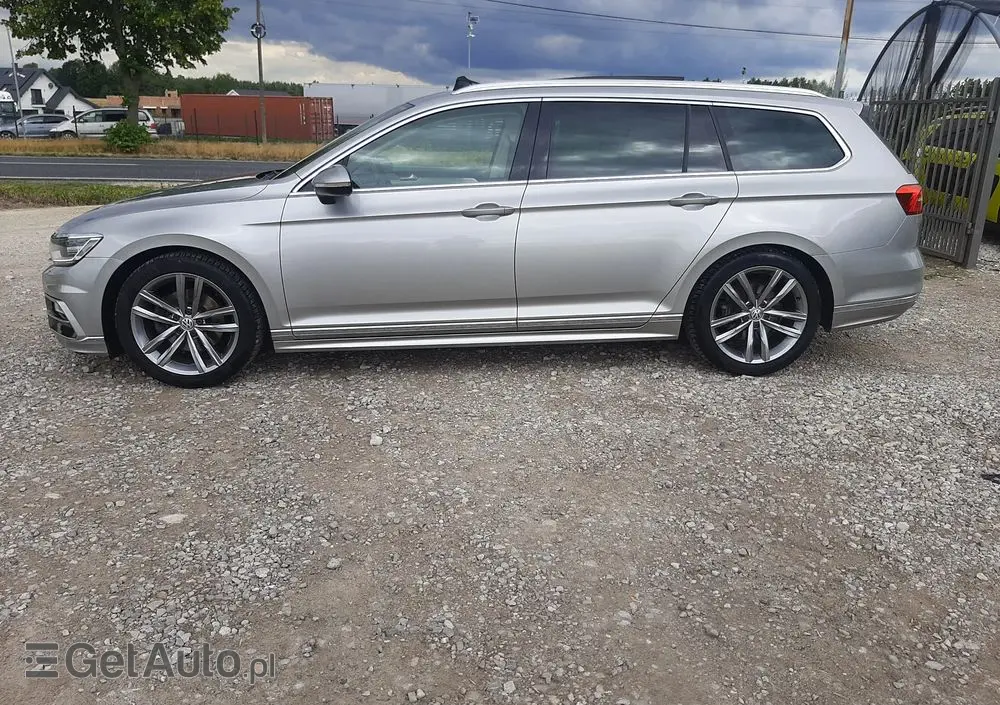 VOLKSWAGEN Passat 1.6 TDI (BlueMotion Technology) DSG Comfortline