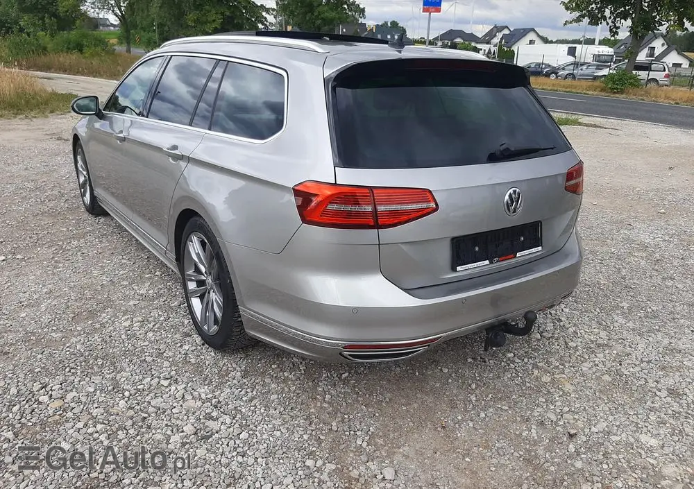 VOLKSWAGEN Passat 1.6 TDI (BlueMotion Technology) DSG Comfortline
