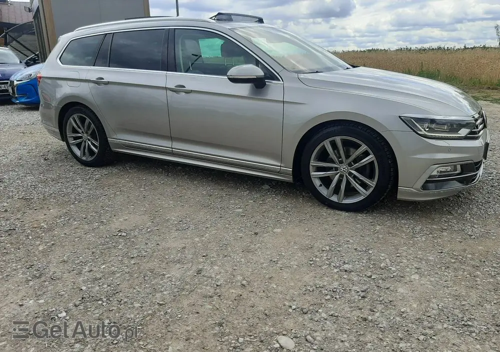VOLKSWAGEN Passat 1.6 TDI (BlueMotion Technology) DSG Comfortline