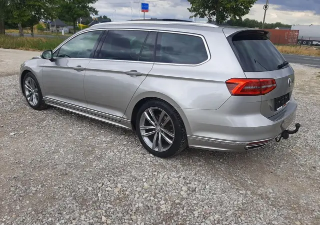 VOLKSWAGEN Passat 1.6 TDI (BlueMotion Technology) DSG Comfortline
