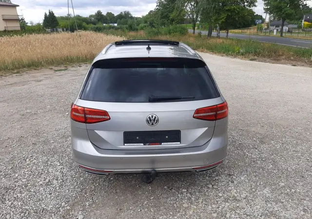 VOLKSWAGEN Passat 1.6 TDI (BlueMotion Technology) DSG Comfortline