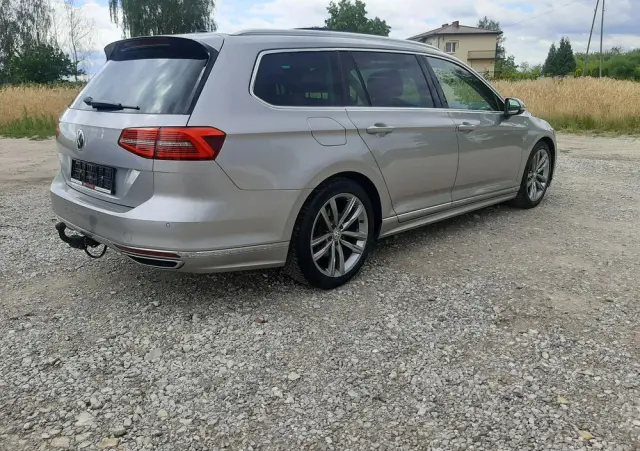 VOLKSWAGEN Passat 1.6 TDI (BlueMotion Technology) DSG Comfortline