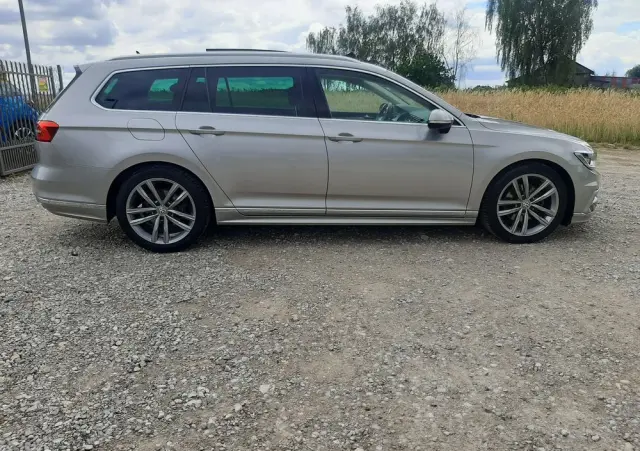 VOLKSWAGEN Passat 1.6 TDI (BlueMotion Technology) DSG Comfortline