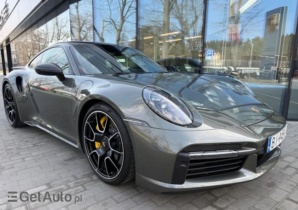 PORSCHE 911 Turbo S