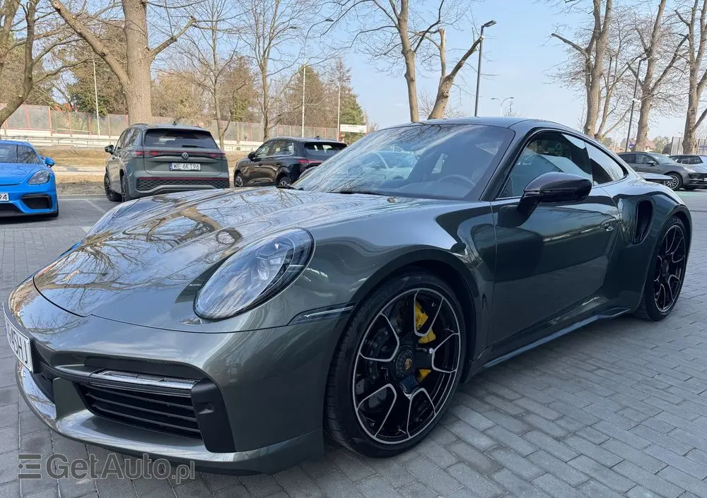 PORSCHE 911 Turbo S