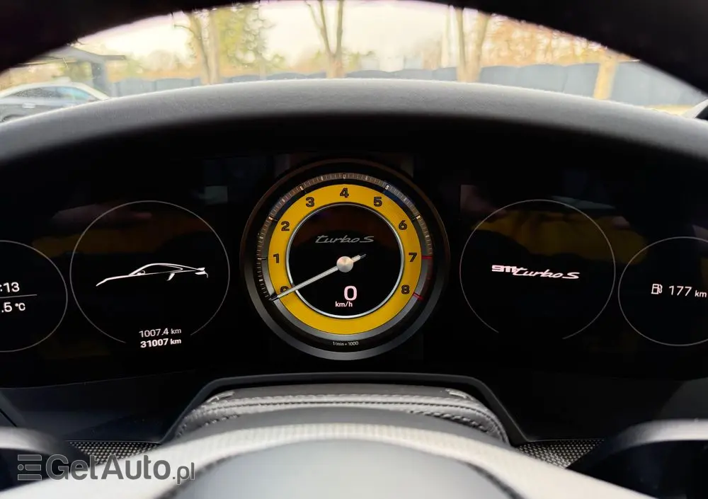 PORSCHE 911 Turbo S