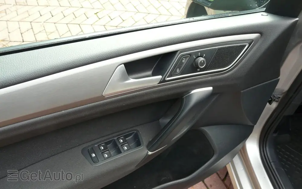 VOLKSWAGEN Golf Sportsvan 1.4 TSI (BlueMotion Technology) DSG Comfortline