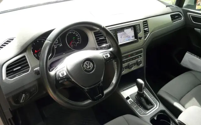 VOLKSWAGEN Golf Sportsvan 1.4 TSI (BlueMotion Technology) DSG Comfortline