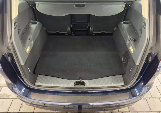 FORD Grand C-MAX 2.0 TDCi Titanium