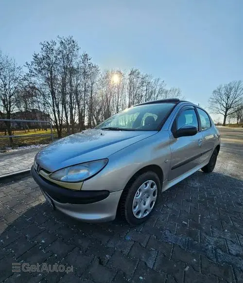 PEUGEOT 206 