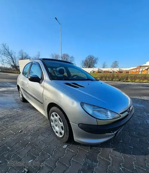 PEUGEOT 206 