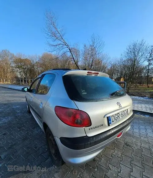 PEUGEOT 206 