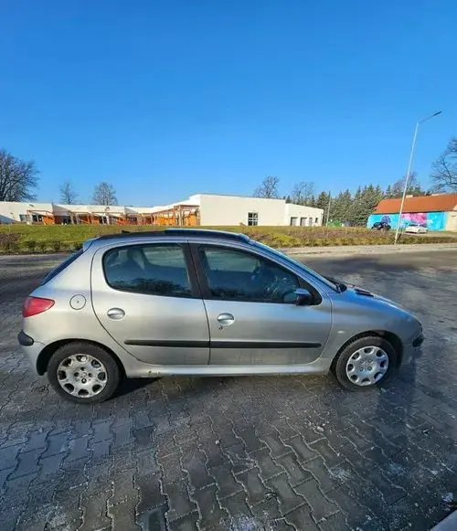 PEUGEOT 206 