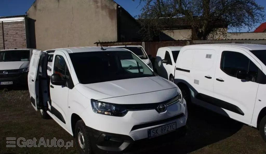 TOYOTA Proace 