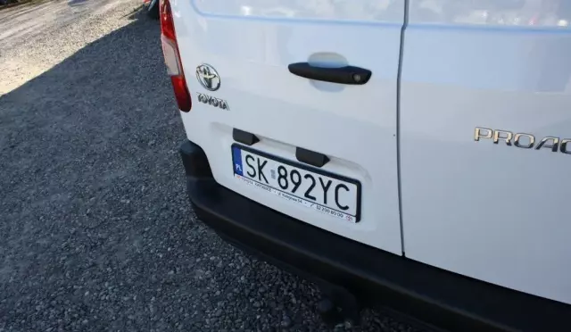 TOYOTA Proace 