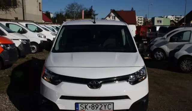 TOYOTA Proace 