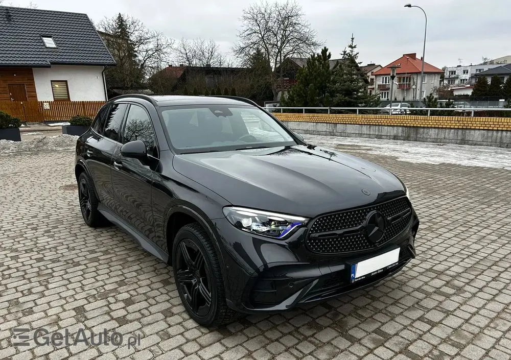 MERCEDES-BENZ GLC 300 e 4-Matic AMG Line