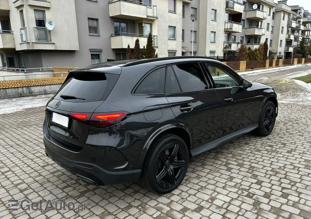 MERCEDES-BENZ GLC 300 e 4-Matic AMG Line