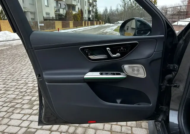 MERCEDES-BENZ GLC 300 e 4-Matic AMG Line