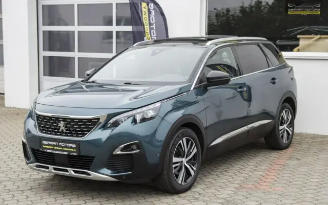 PEUGEOT 5008 1.6 PureTech GT Line S&S EAT8