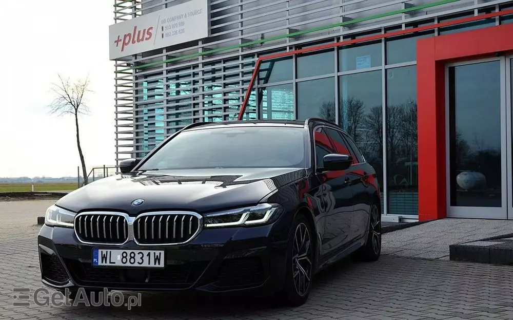 BMW Seria 5 520d xDrive M Sport sport