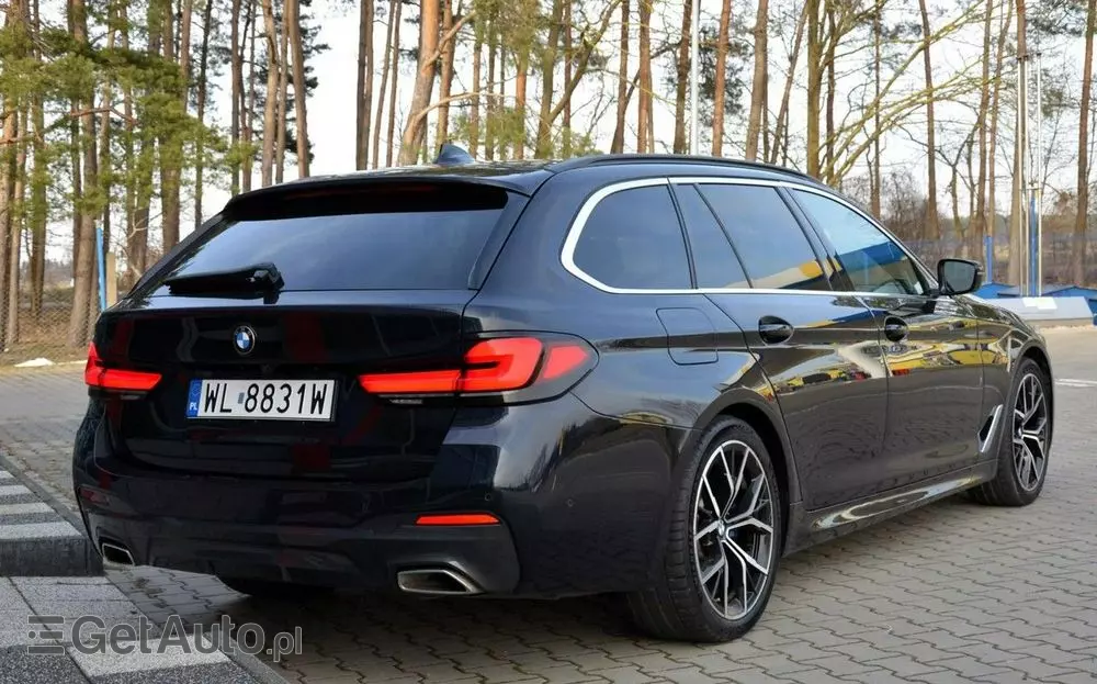 BMW Seria 5 520d xDrive M Sport sport