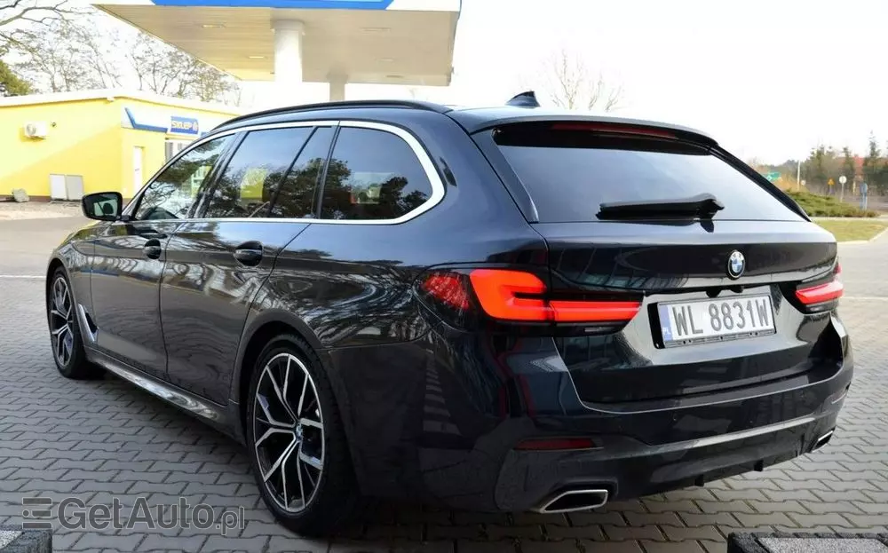 BMW Seria 5 520d xDrive M Sport sport