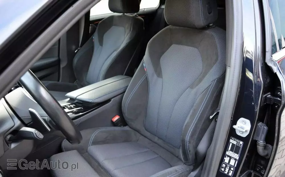 BMW Seria 5 520d xDrive M Sport sport