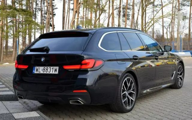 BMW Seria 5 520d xDrive M Sport sport