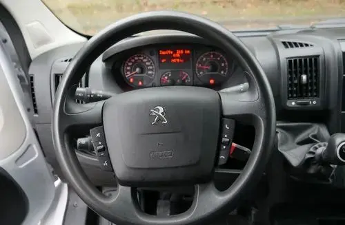 PEUGEOT Boxer 