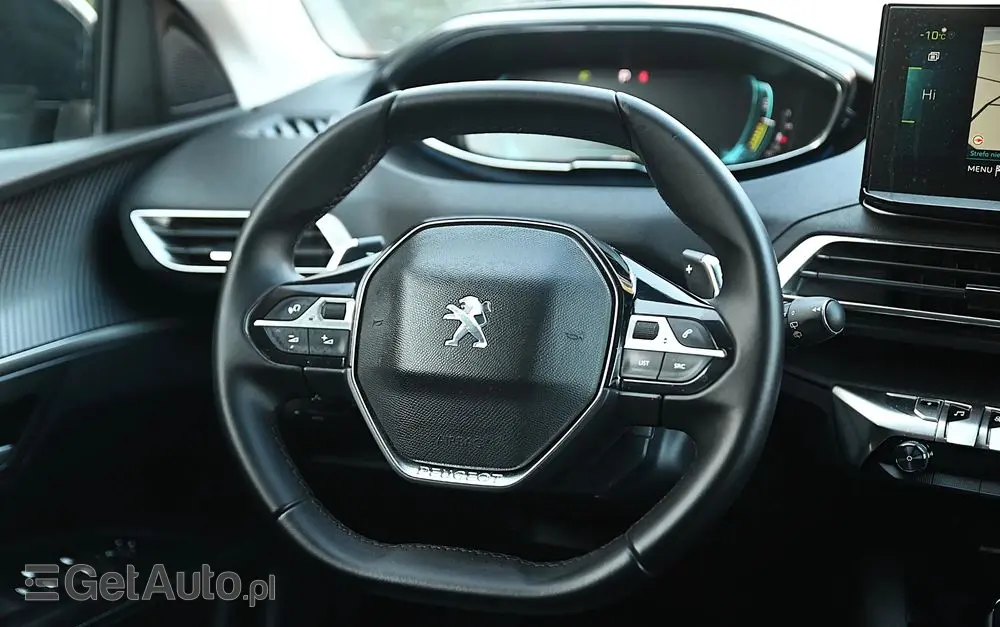 PEUGEOT 3008 225 e-EAT8 Allure