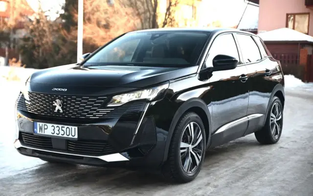 PEUGEOT 3008 225 e-EAT8 Allure