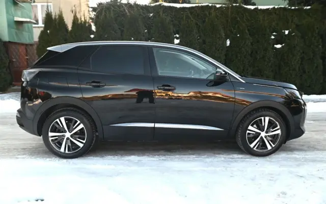 PEUGEOT 3008 225 e-EAT8 Allure