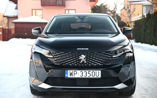 PEUGEOT 3008 225 e-EAT8 Allure