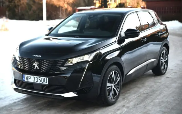 PEUGEOT 3008 225 e-EAT8 Allure