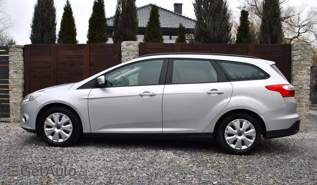 FORD Focus 1.6 Ti-VCT (105 KM)