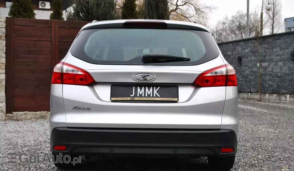 FORD Focus 1.6 Ti-VCT (105 KM)