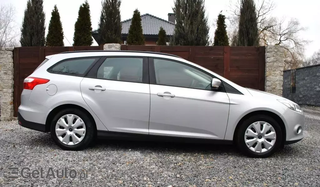FORD Focus 1.6 Ti-VCT (105 KM)