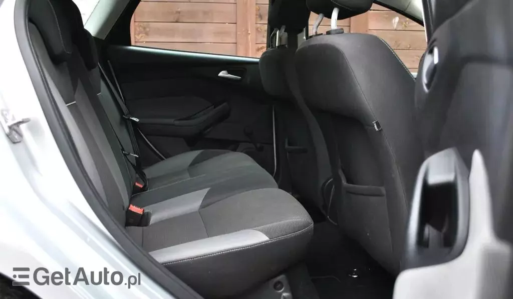 FORD Focus 1.6 Ti-VCT (105 KM)