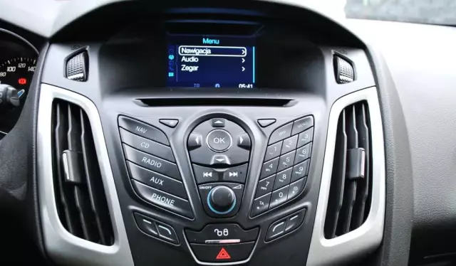 FORD Focus 1.6 Ti-VCT (105 KM)