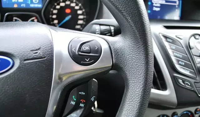 FORD Focus 1.6 Ti-VCT (105 KM)