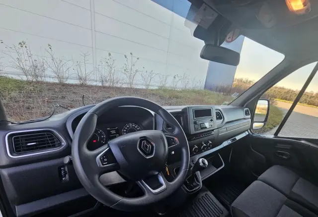 RENAULT MASTER 