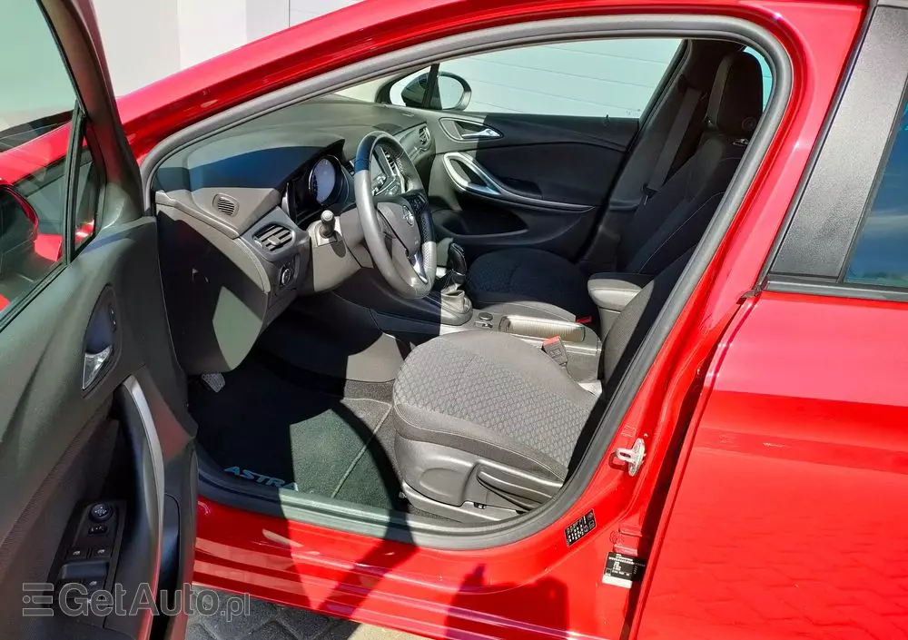 OPEL Astra 1.2 Turbo Elegance